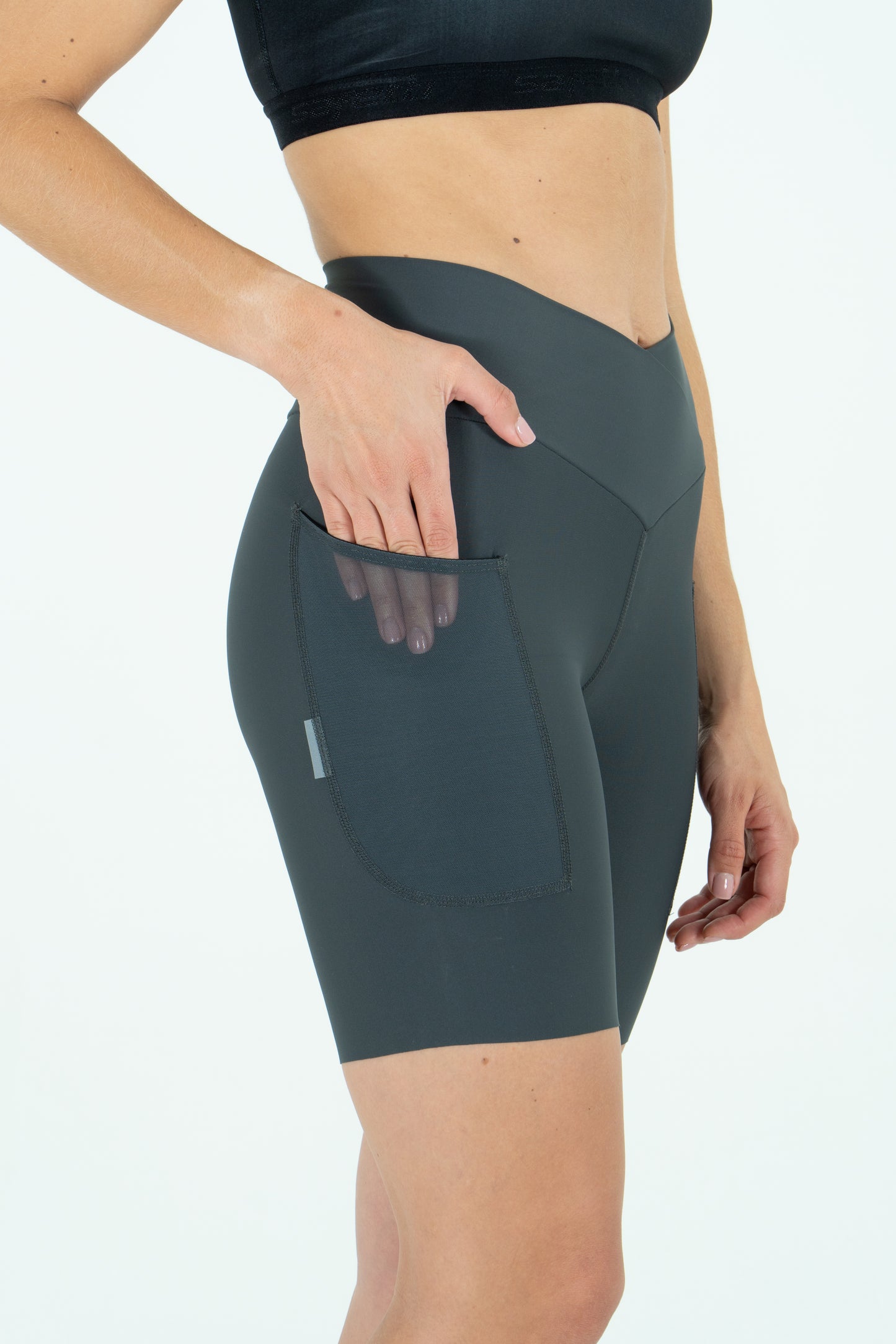 Short Titán Plomo Mujer
