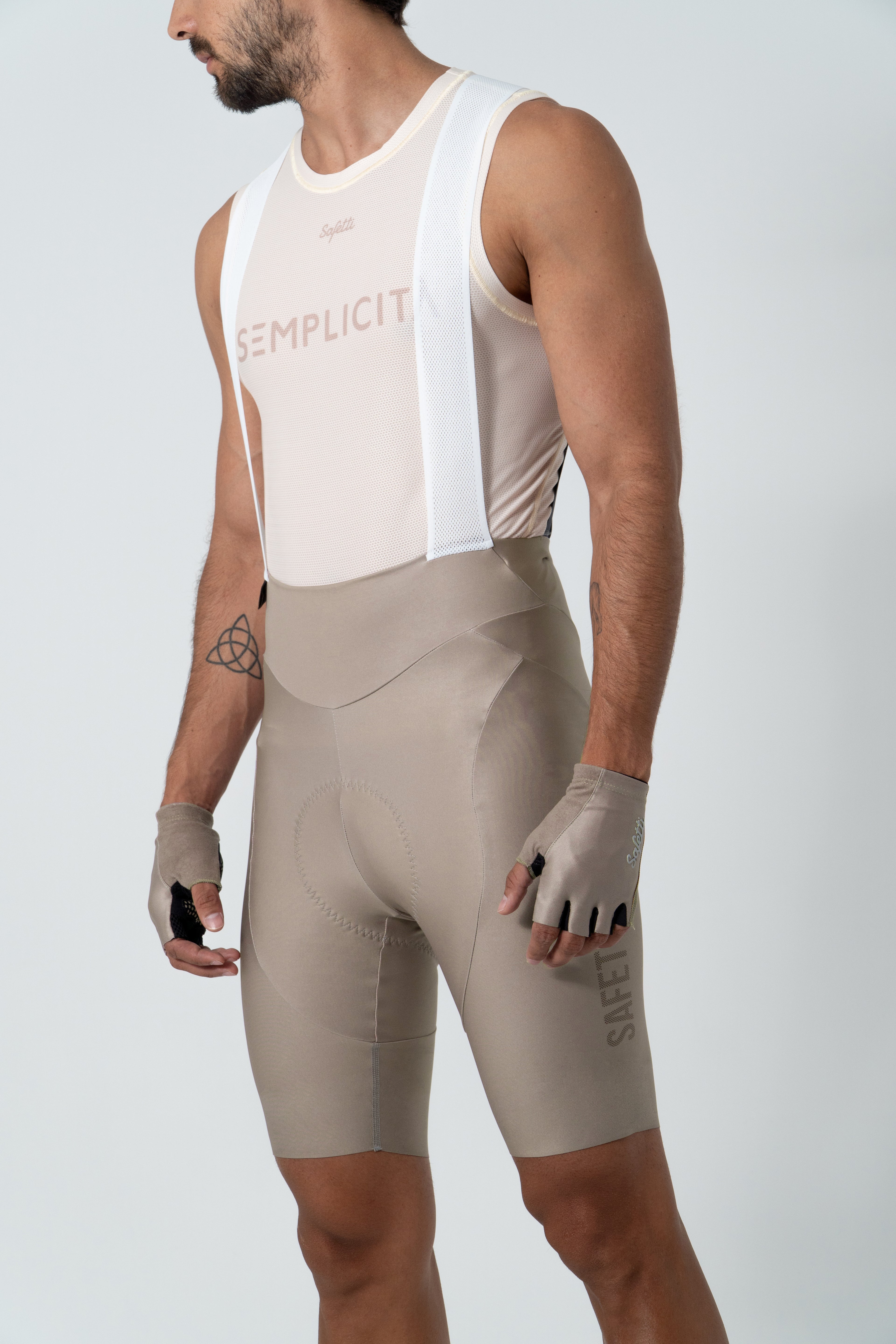 BIB SHORT GIRONA COLORS AVELA | HOMBRE