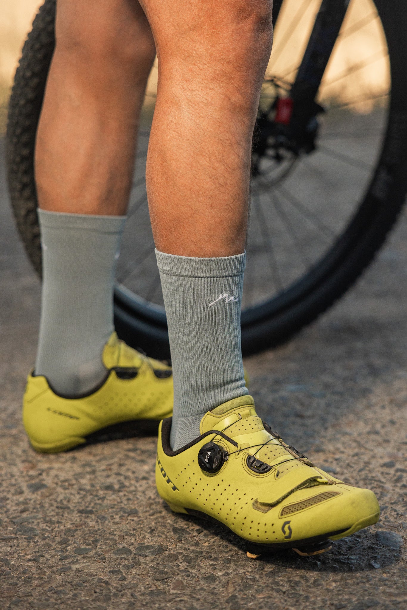 Medias Deportivas - ESSENZA 4 - Ciclismo | Running