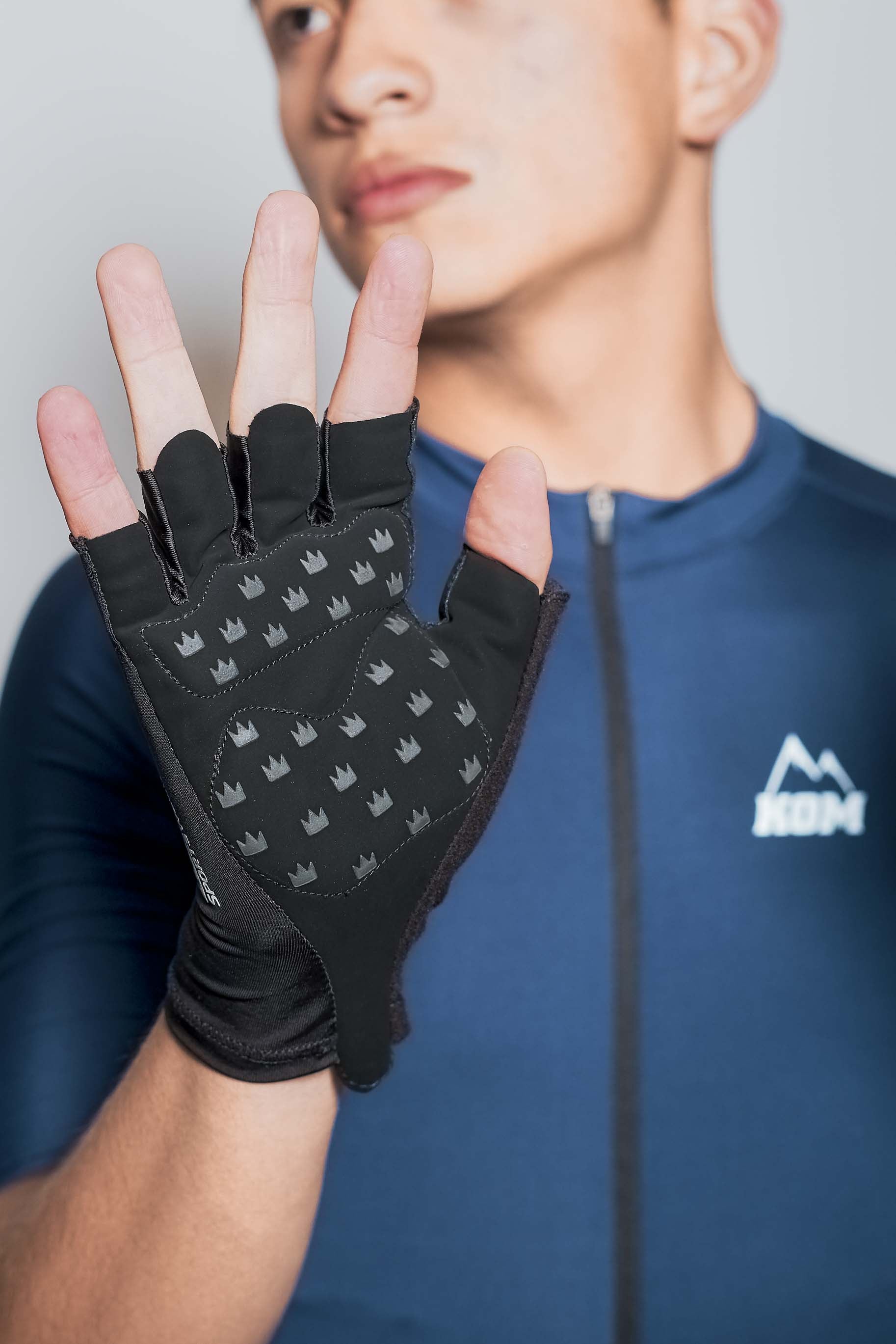 Guantes Cortos KOM Negro